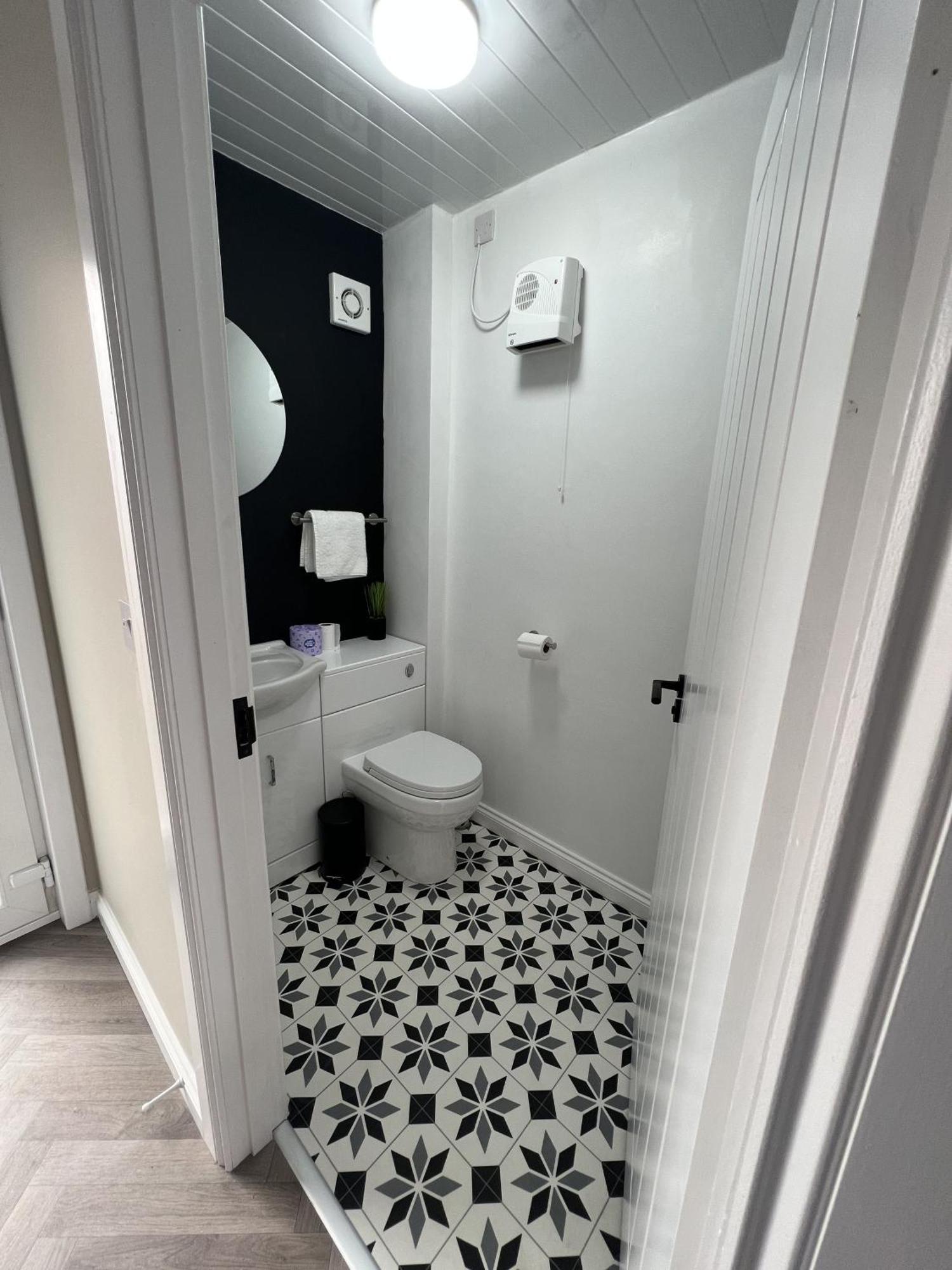 Alexander Road Villa Glenrothes Exterior photo